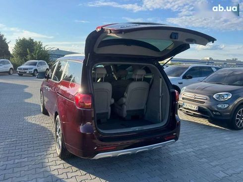 Kia Carnival 2016 - фото 7