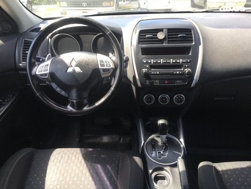 Mitsubishi ASX 2011 серебристый - фото 3