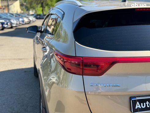 Kia Sportage 2016 бежевый - фото 9