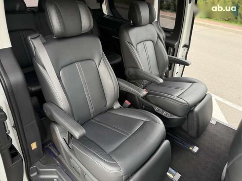 Hyundai Staria 2021 - фото 13