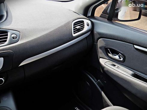 Renault Scenic 2014 - фото 11