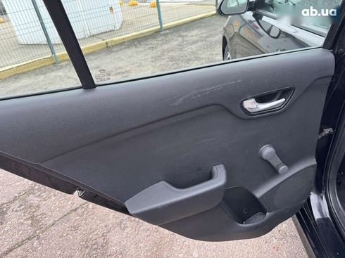 Kia Rio 2017 - фото 20