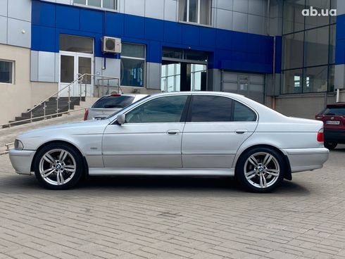 BMW 5 серия 2003 серый - фото 7