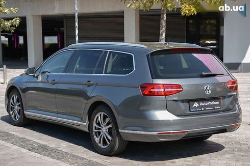 Volkswagen Passat 2016 - фото 10