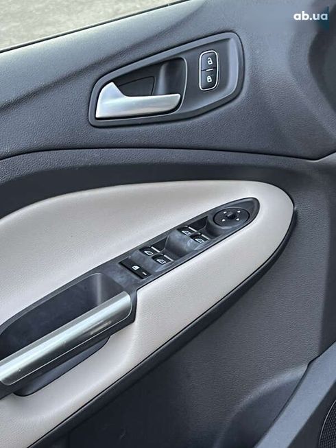 Ford Escape 2018 - фото 24