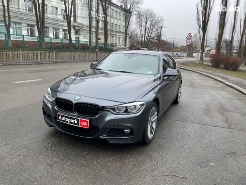 BMW 3 серия 2017 серый - фото 14