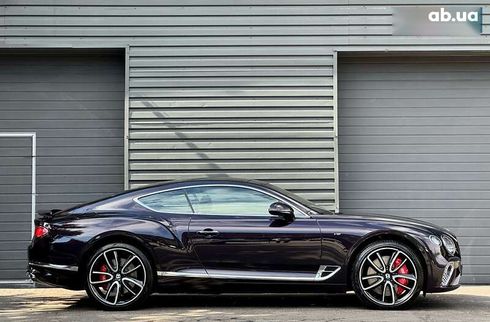Bentley Continental GT 2022 - фото 15