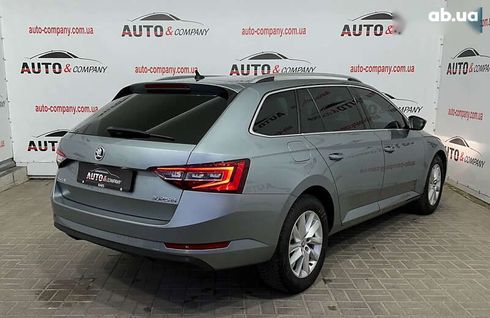 Skoda Superb 2018 - фото 3