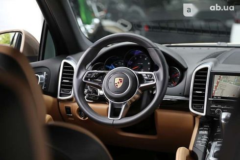 Porsche Cayenne 2016 - фото 16