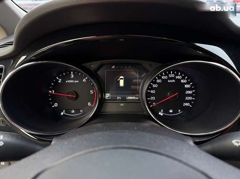 Kia Carnival 2016 - фото 20