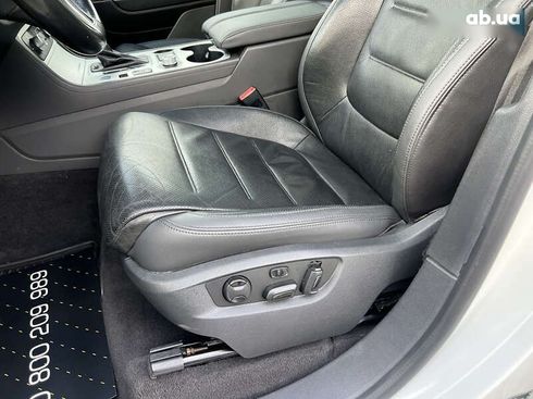 Volkswagen Touareg 2017 - фото 25