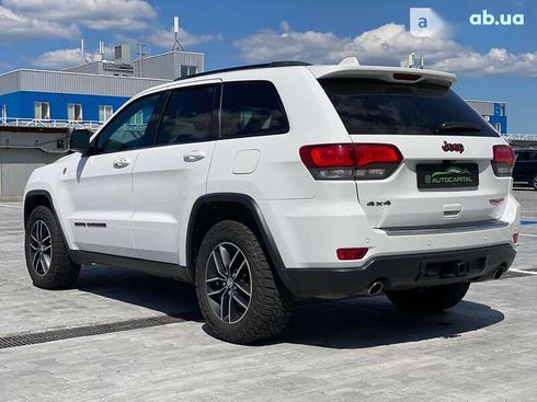 Jeep Grand Cherokee 2018 - фото 12