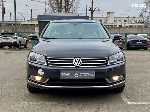 Volkswagen Passat 2011 - фото 2