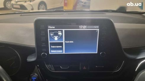 Toyota C-HR 2019 - фото 13