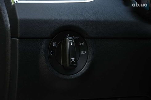 Skoda Octavia 2017 - фото 17