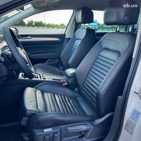 Volkswagen passat alltrack 2018 - фото 21