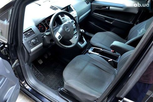 Opel Zafira 2009 - фото 14