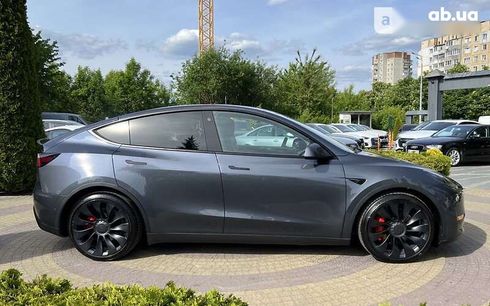 Tesla Model Y 2022 - фото 8