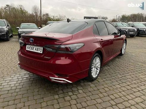 Toyota Camry 2019 - фото 10