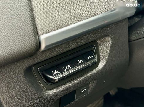 Renault Zoe 2020 - фото 18