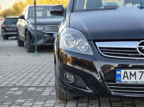 Opel Zafira 2011 - фото 10