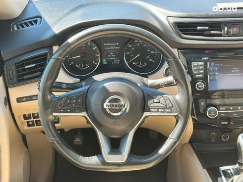 Nissan Rogue 2017 красный - фото 24