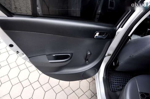 Hyundai i20 2013 - фото 20
