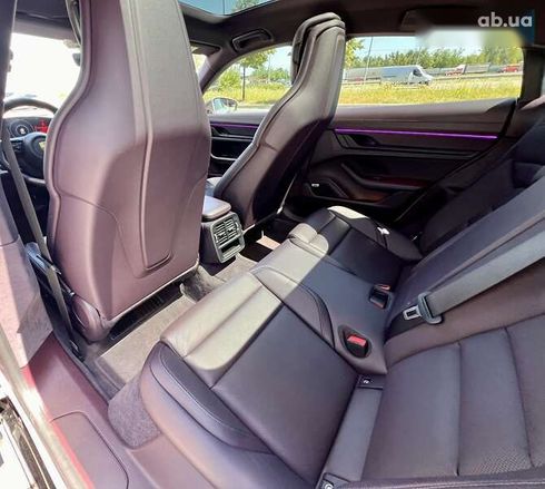 Porsche Taycan 2020 - фото 13