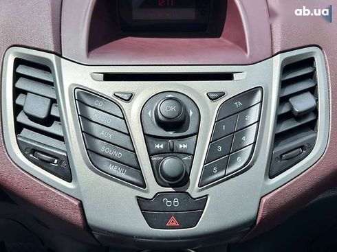 Ford Fiesta 2011 - фото 19