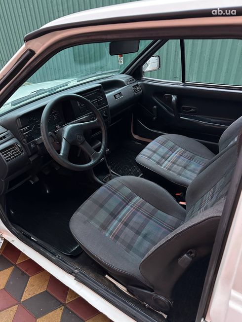 Volkswagen Polo 1994 белый - фото 6