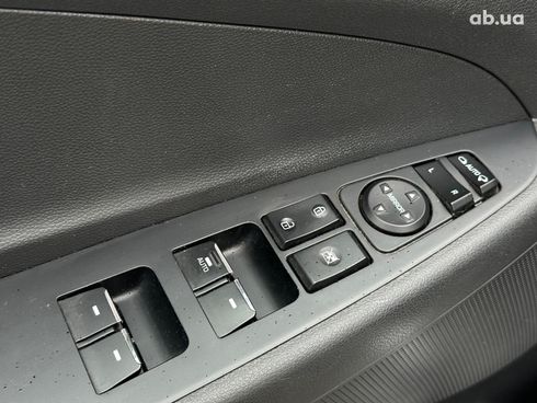 Hyundai Tucson 2017 белый - фото 13