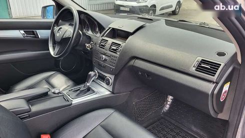 Mercedes-Benz C-Класс 2010 - фото 17