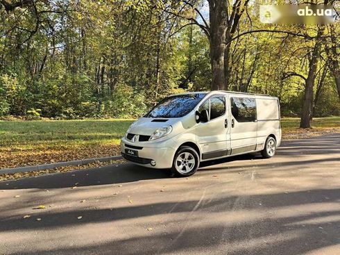 Renault Trafic 2012 - фото 8