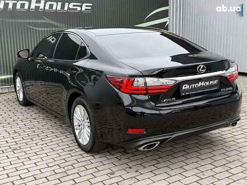 Lexus ES 2017 - фото 25