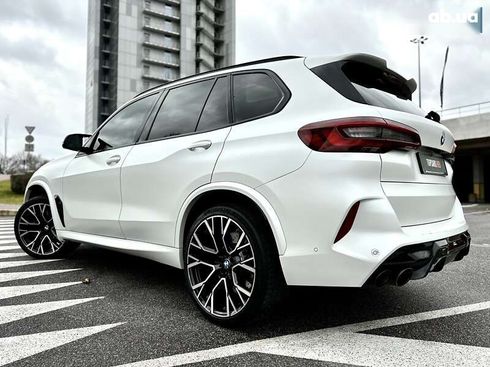 BMW X5 M 2022 - фото 10