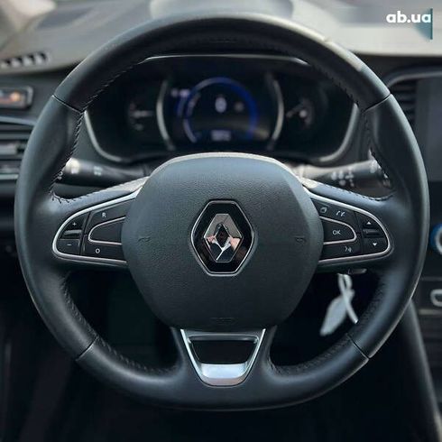 Renault Megane 2018 - фото 22