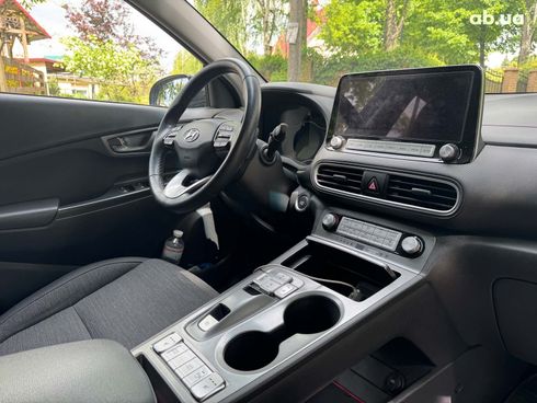 Hyundai Kona Electric 2020 серый - фото 21