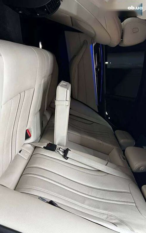 BMW 5 серия 2018 - фото 19