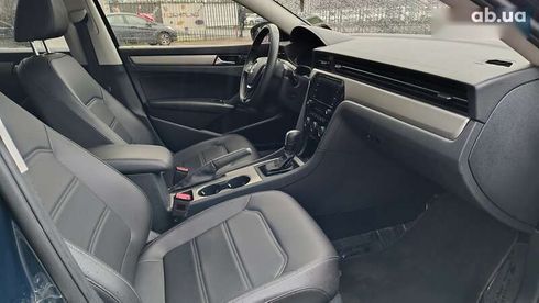 Volkswagen Passat 2021 - фото 17