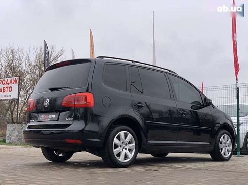 Volkswagen Touran 2011 - фото 15
