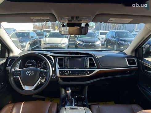 Toyota Highlander 2018 - фото 19