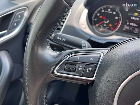 Audi Q3 2013 - фото 18