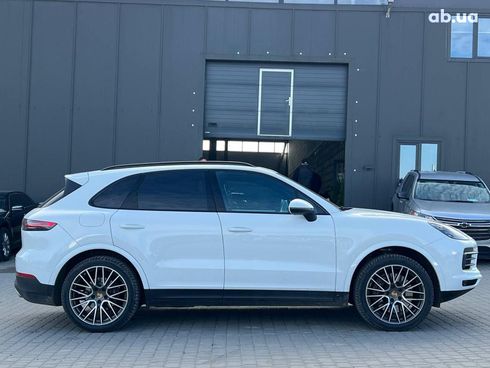 Porsche Cayenne 2021 белый - фото 11