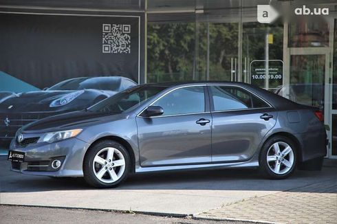 Toyota Camry 2013 - фото 3