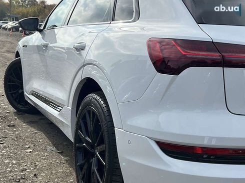 Audi E-Tron 2022 - фото 12