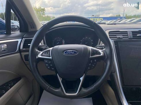Ford Fusion 2017 - фото 18