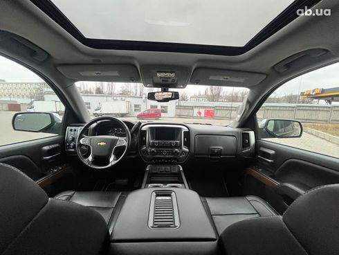 Chevrolet Silverado 2018 черный - фото 19