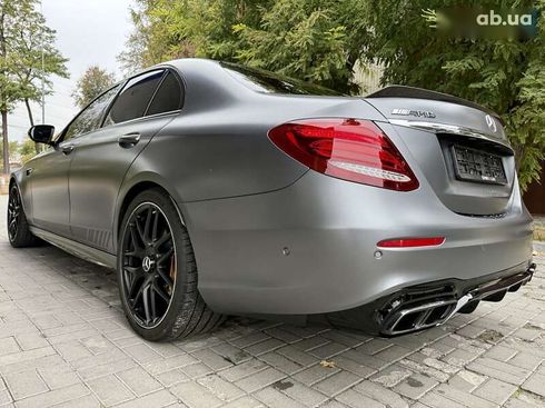 Mercedes-Benz E-Класс 2018 - фото 19