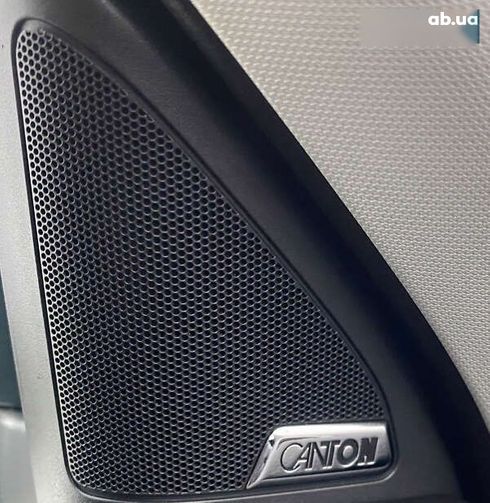 Skoda Octavia 2017 - фото 24