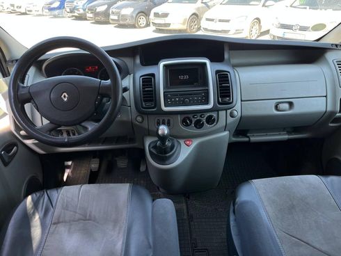 Renault Trafic 2014 серый - фото 27